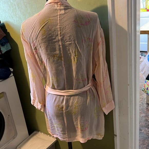For Your Comfort 100% Silk robe medium - Picture 2 of 6